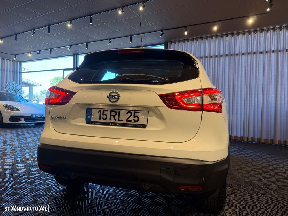 Nissan Qashqai 1.6 dCi N-Connecta RS+PS 4x4i - 6