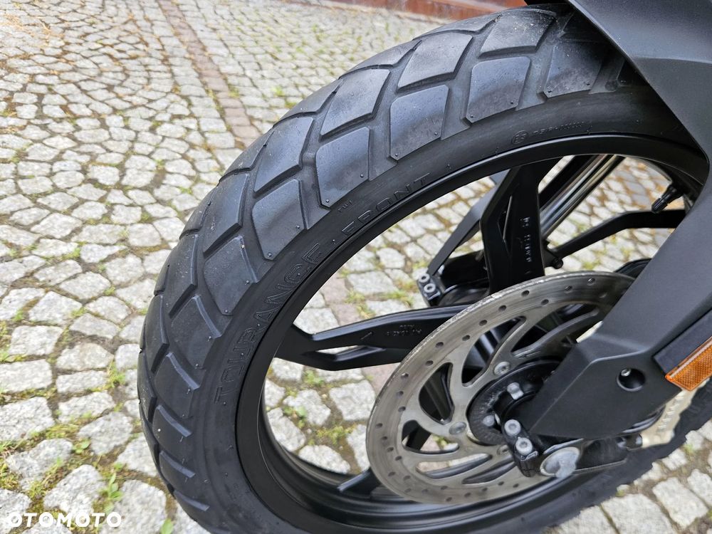 BMW G - 11