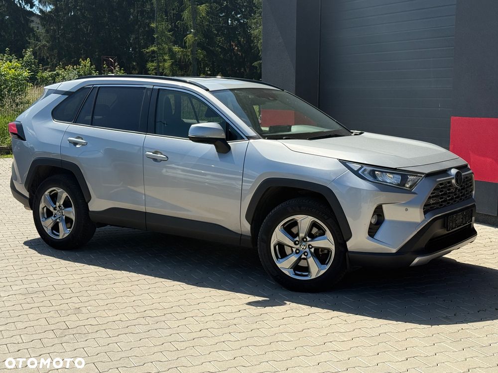 Toyota RAV4 - 16