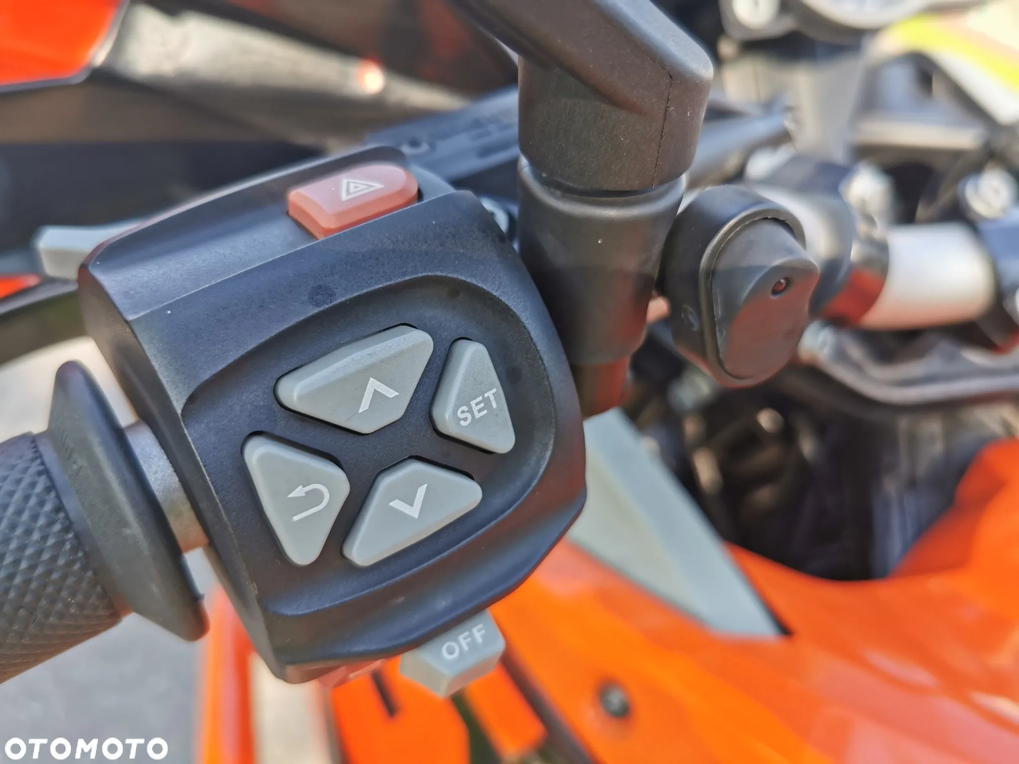 KTM Adventure - 16