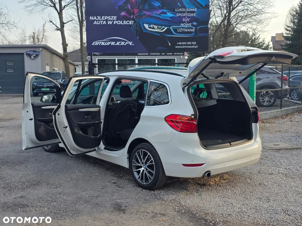 BMW Seria 2 218d - 9