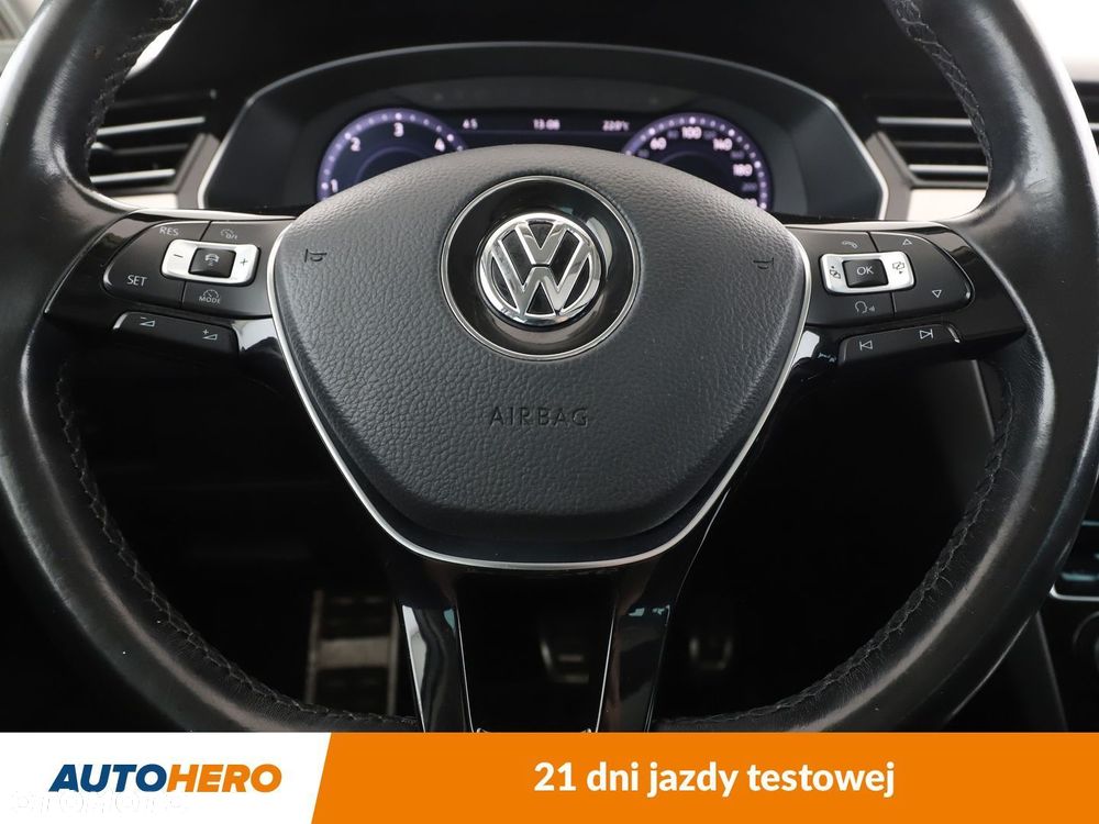 Volkswagen Passat Alltrack - 17