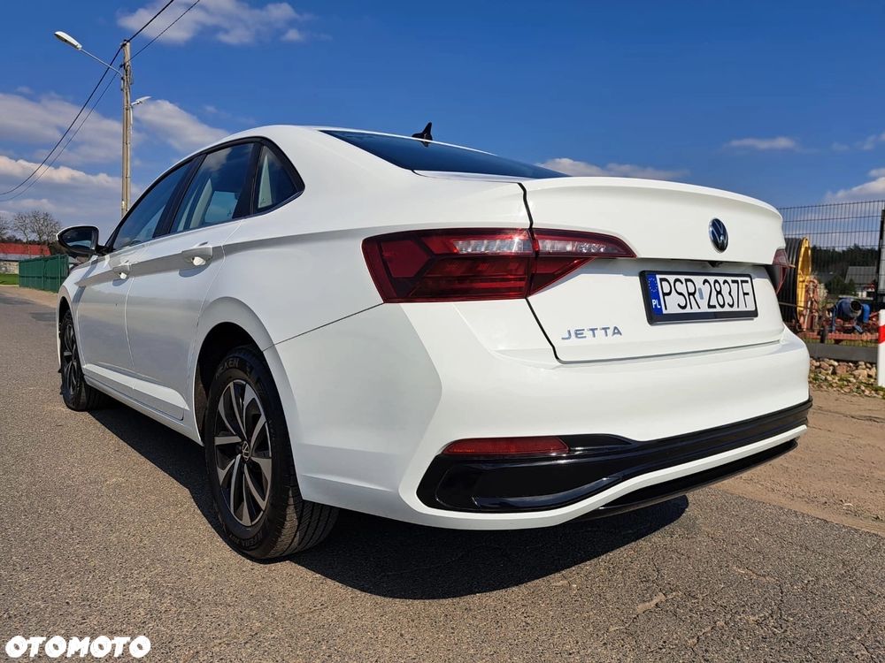 Volkswagen Jetta - 13
