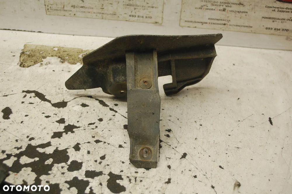 CHLAPACZ LEWY PRAWY TYŁ TYLNY 3T0853833A 3T0853833A SKODA SUPERB II - 4