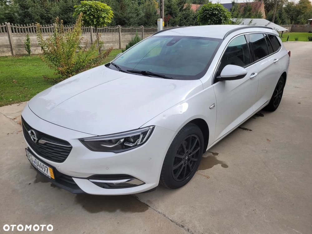 Opel Insignia - 1