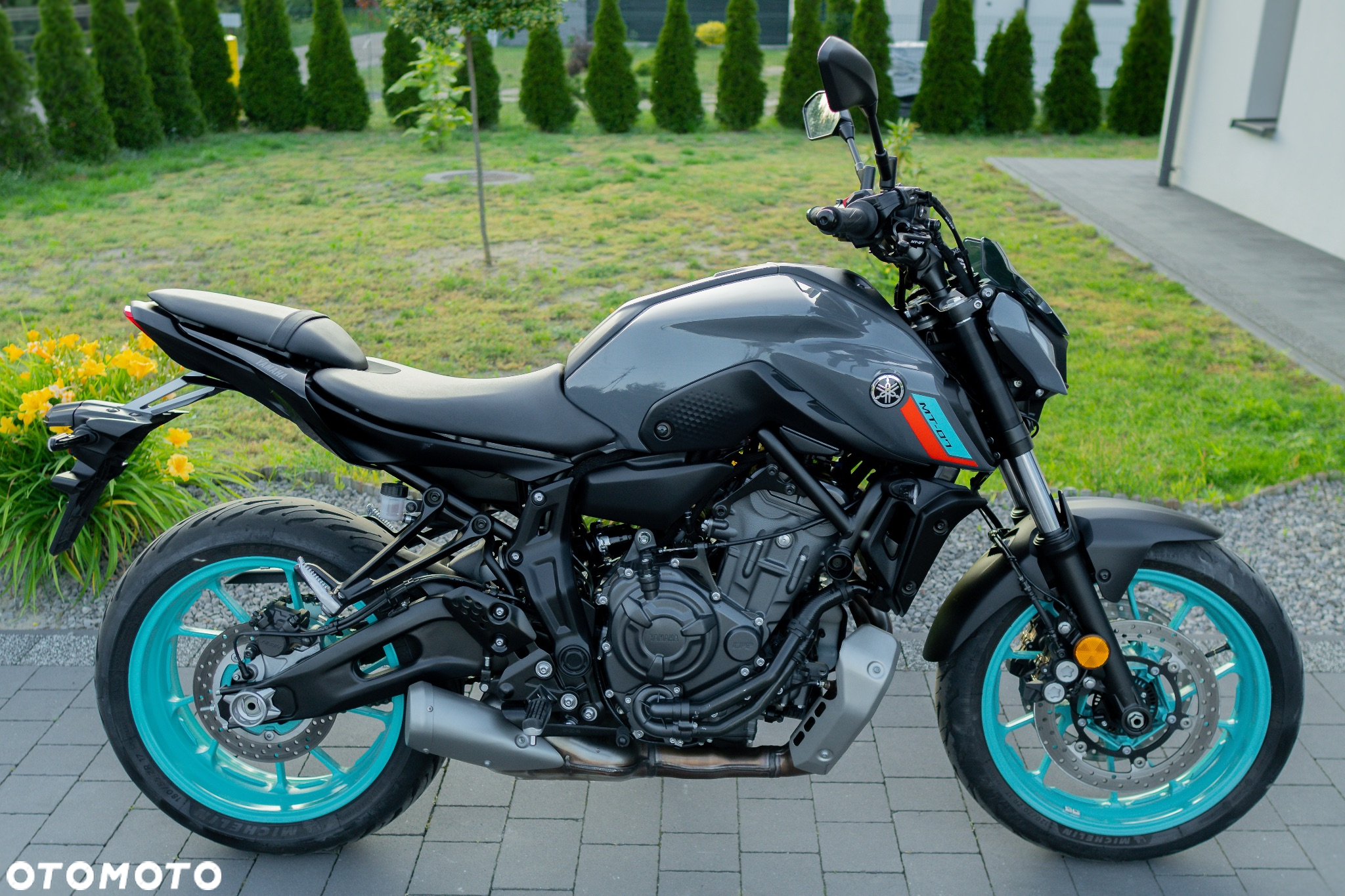 Yamaha MT - 2