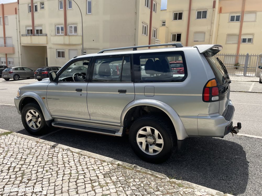 Mitsubishi Pajero Sport 2.5 TD GLS - 5