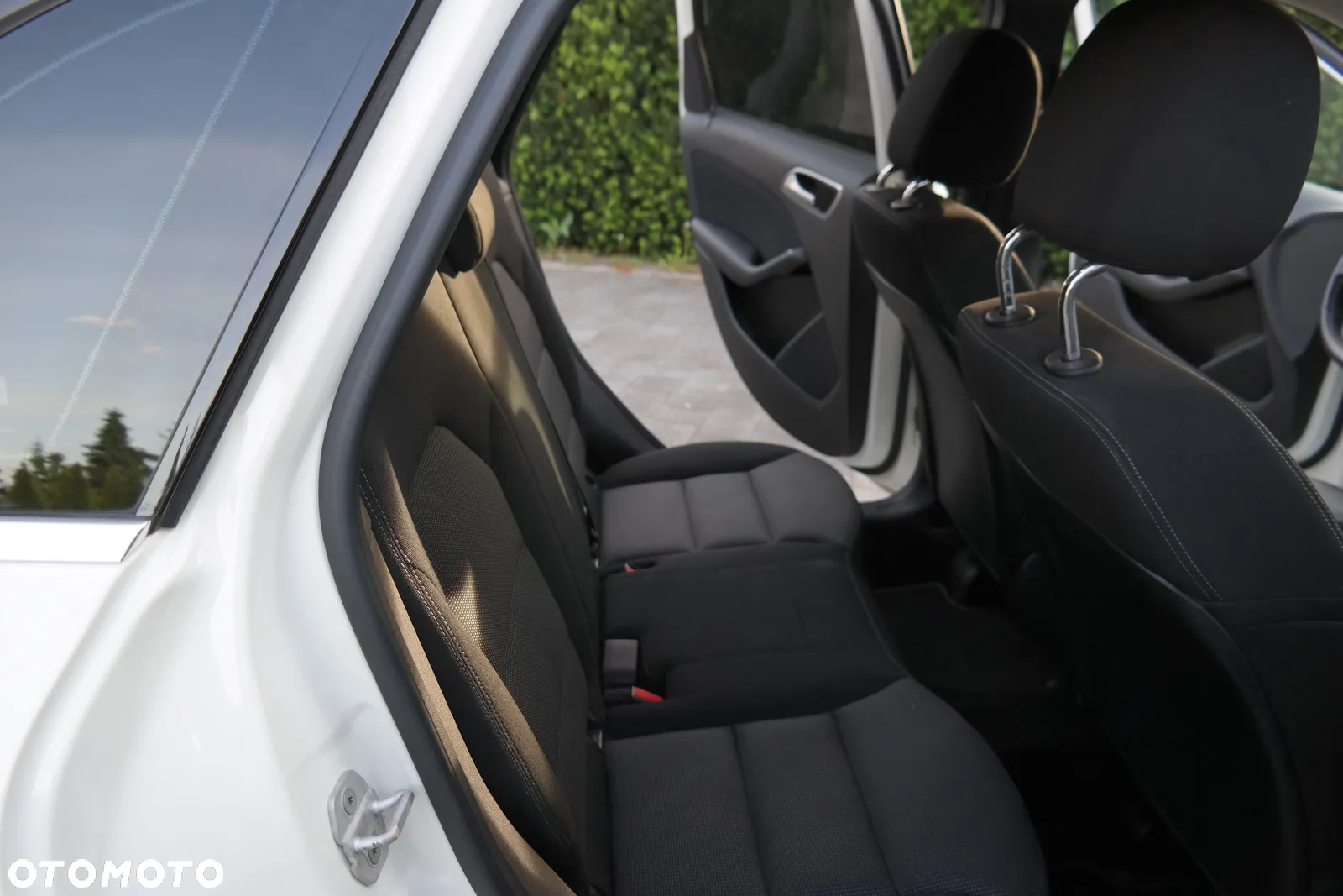 Mercedes-Benz Klasa B 180 Style - 23