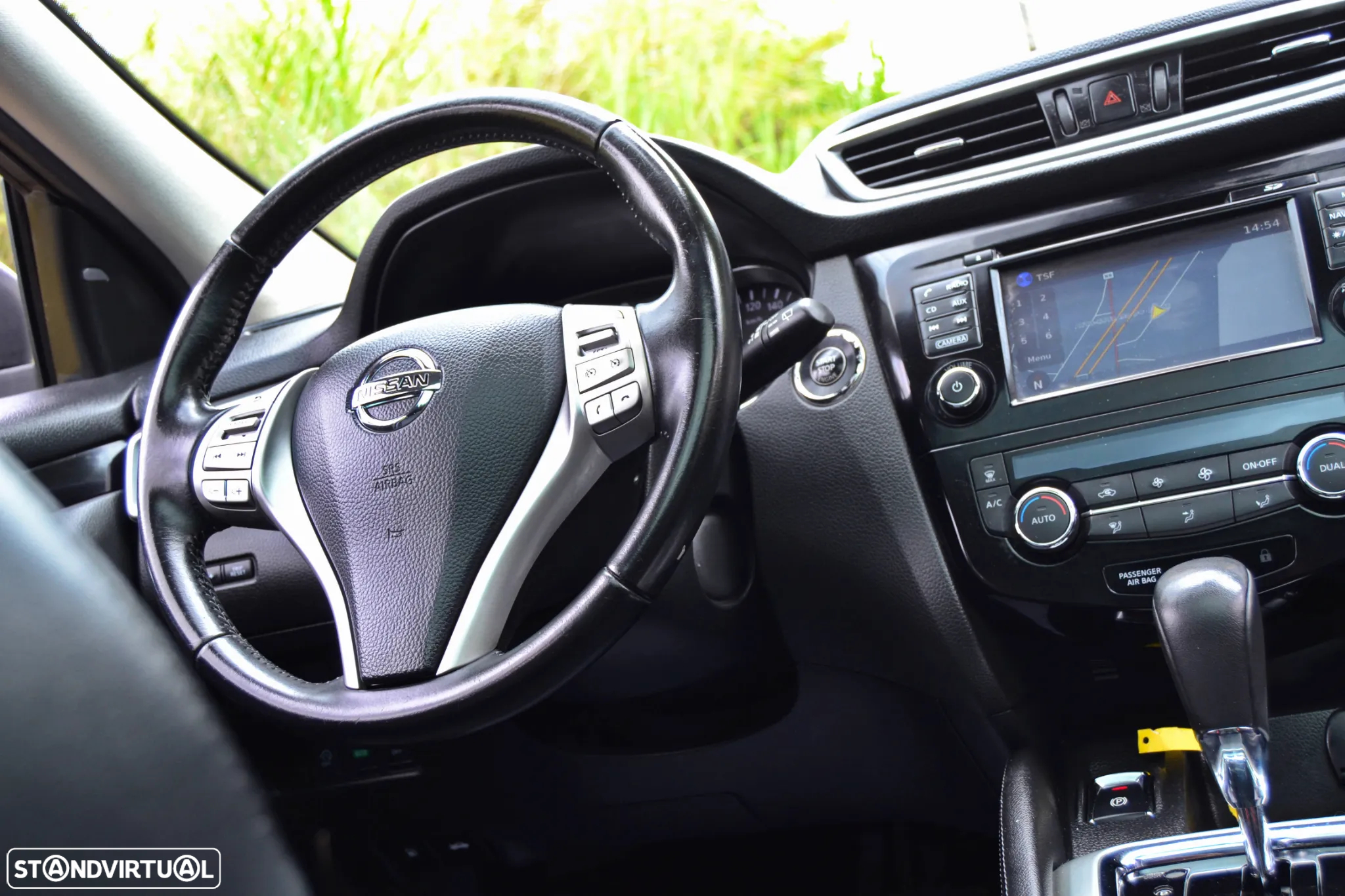 Nissan Qashqai 1.6 dCi Tekna Premium Pele Preta Xtronic - 19
