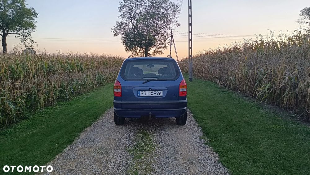Opel Zafira - 4