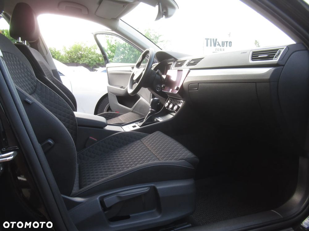 Skoda Superb 2.0 TSI Ambition DSG - 9