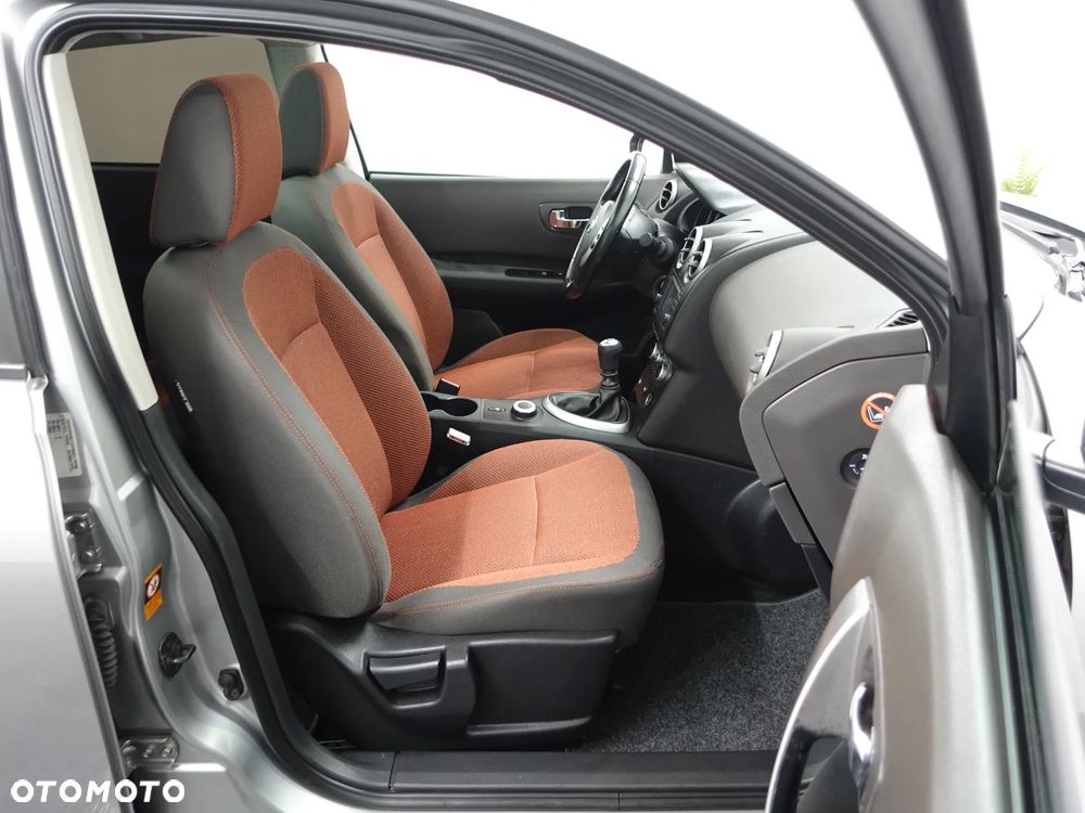 Nissan Qashqai 2.0 4x4 Tekna - 26