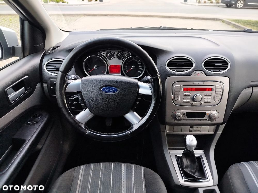 Ford Focus 1.6 TDCi DPF Titanium - 21
