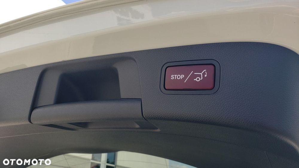 Mercedes-Benz GLA 250 7G-DCT Peak Edition - 16