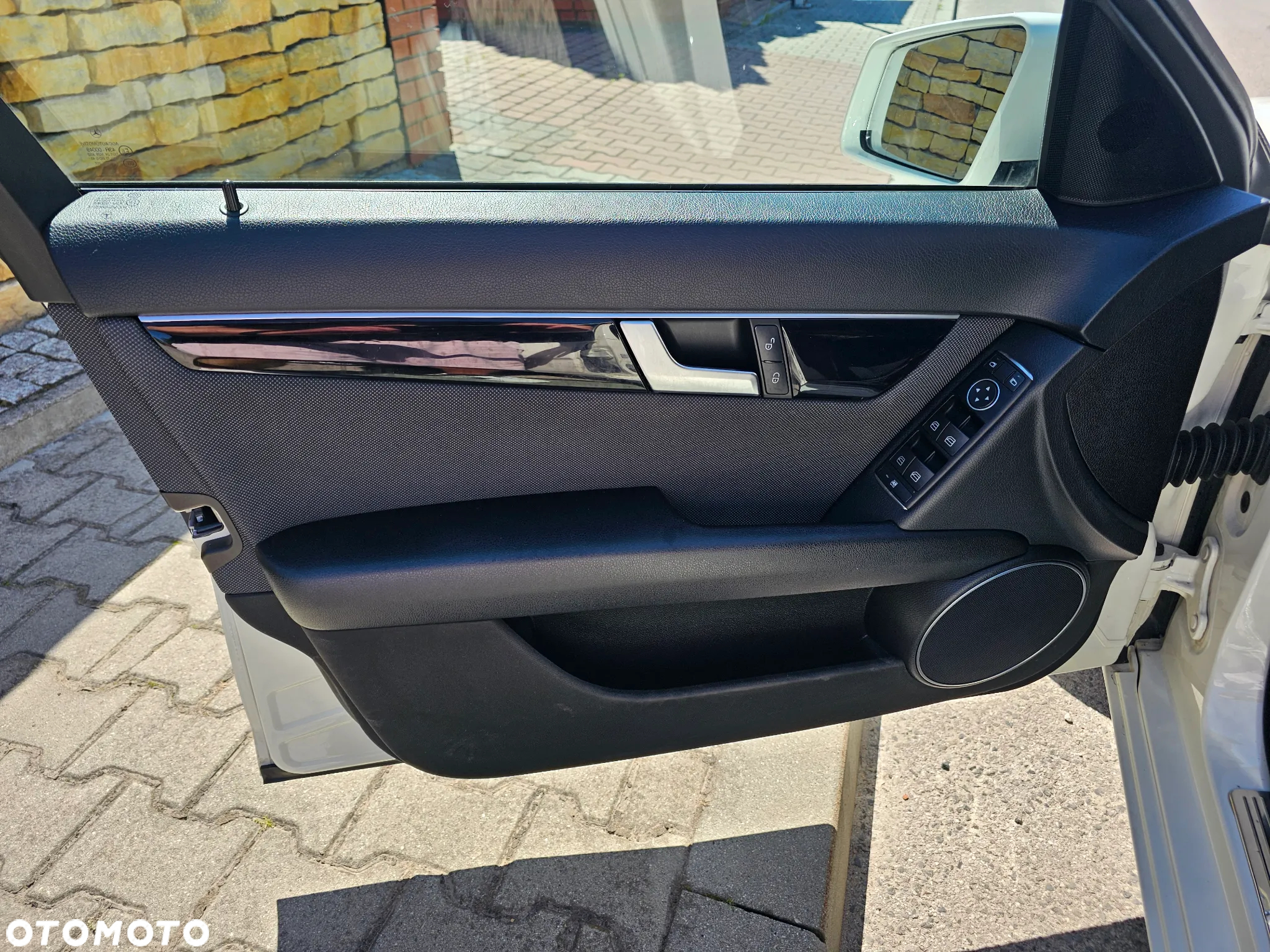 Mercedes-Benz Klasa C 180 T CDI DPF (BlueEFFICIENCY) - 26