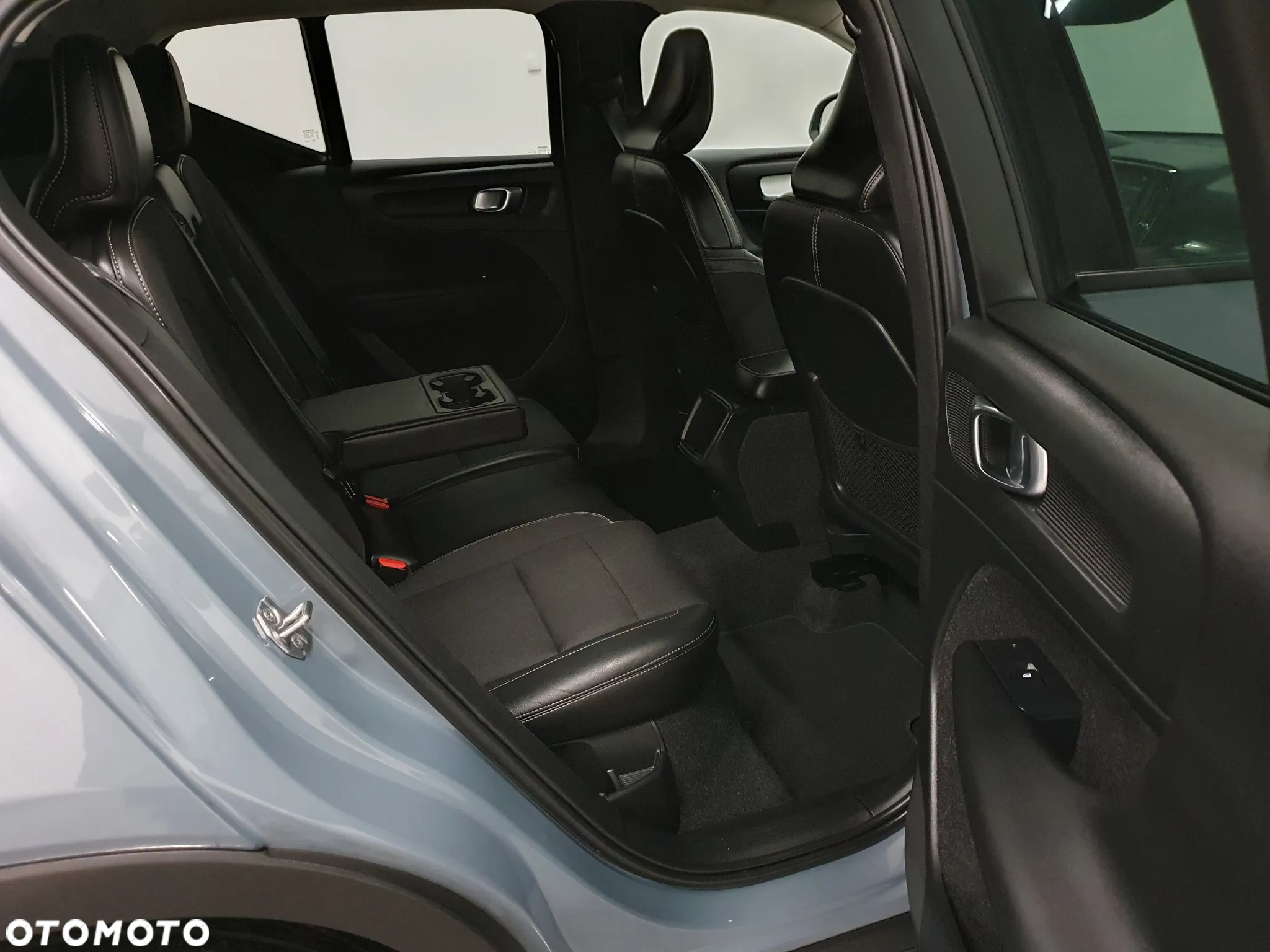 Volvo XC 40 D3 R-Design - 29