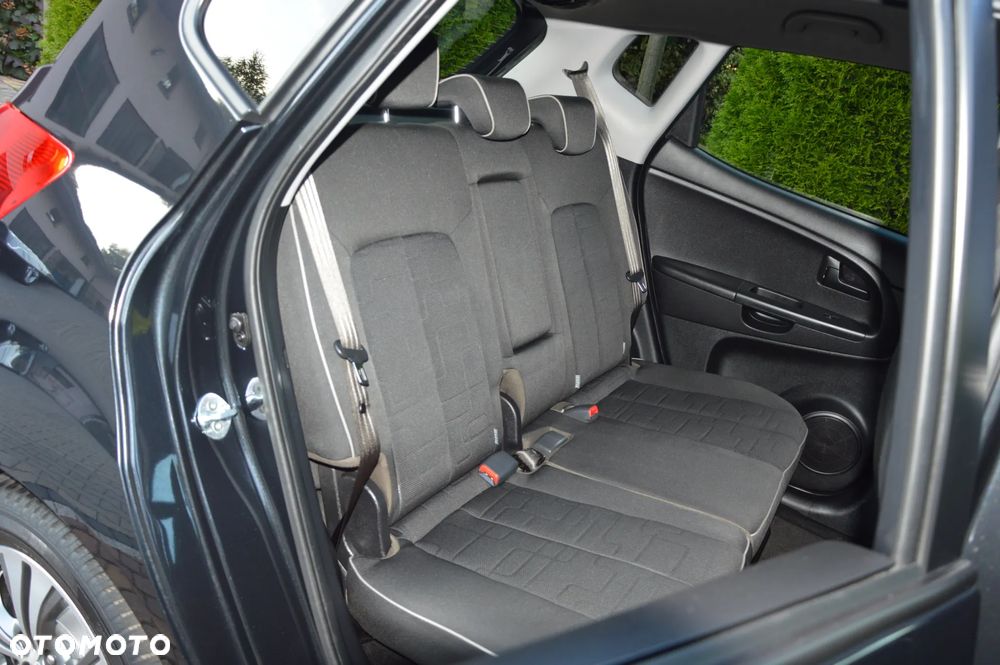 Kia Venga 1.6 CVVT Dream Team Edition - 25