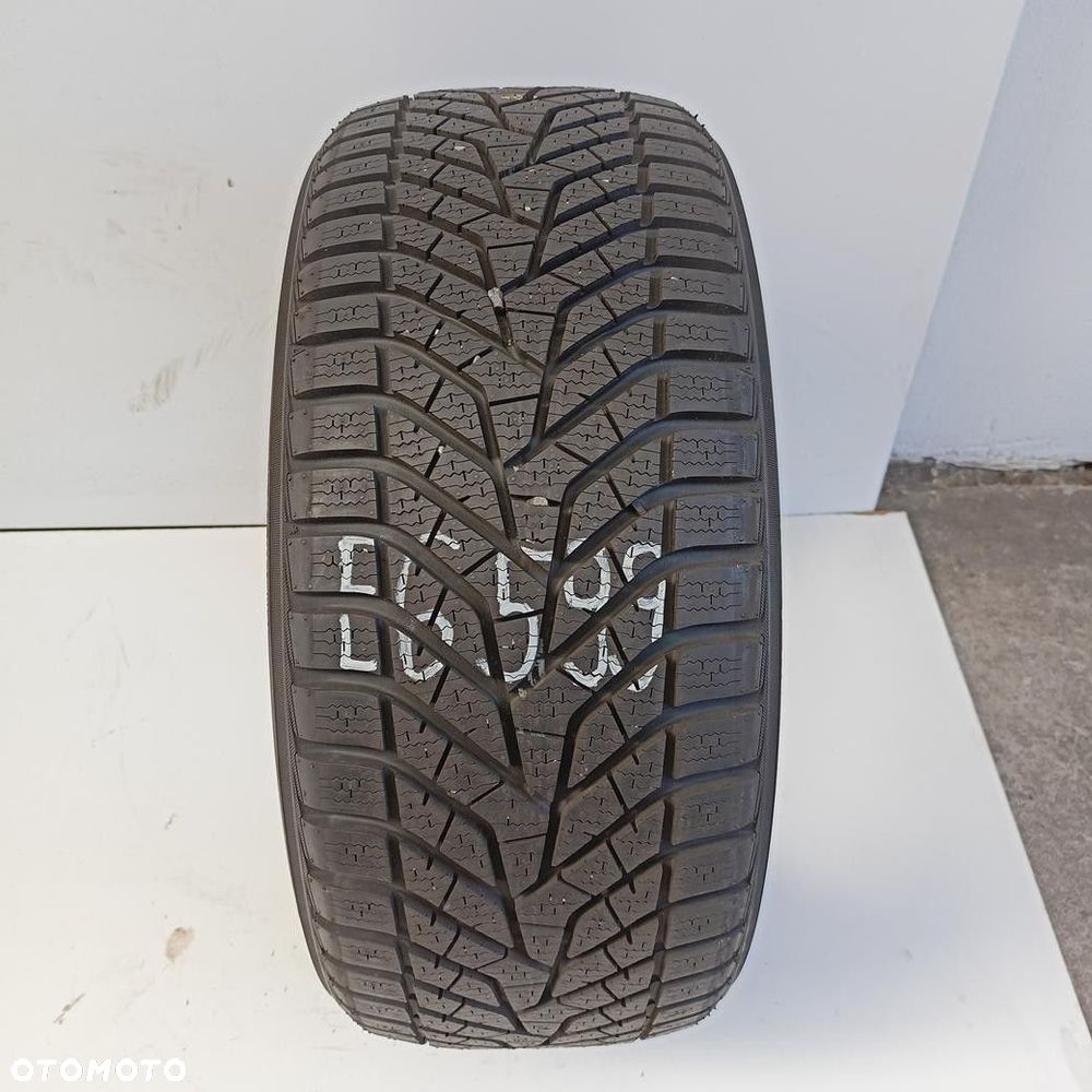 Opona 215/40/17 Yokohama Bluearth V905 (E6599)