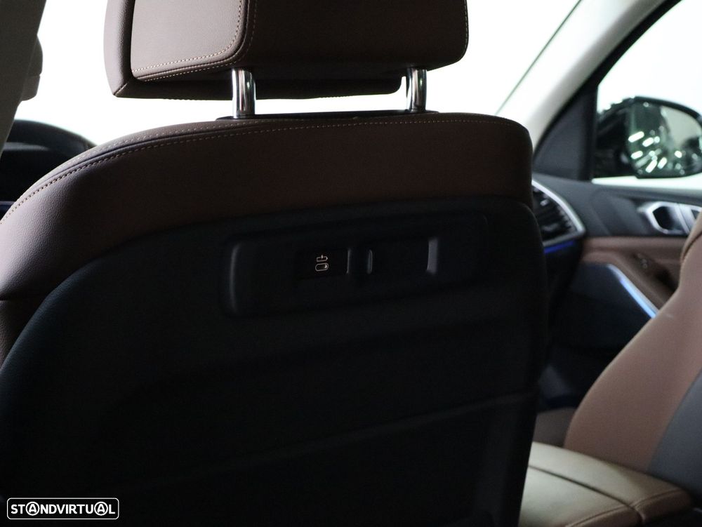 BMW X5 xDrive45e - 27