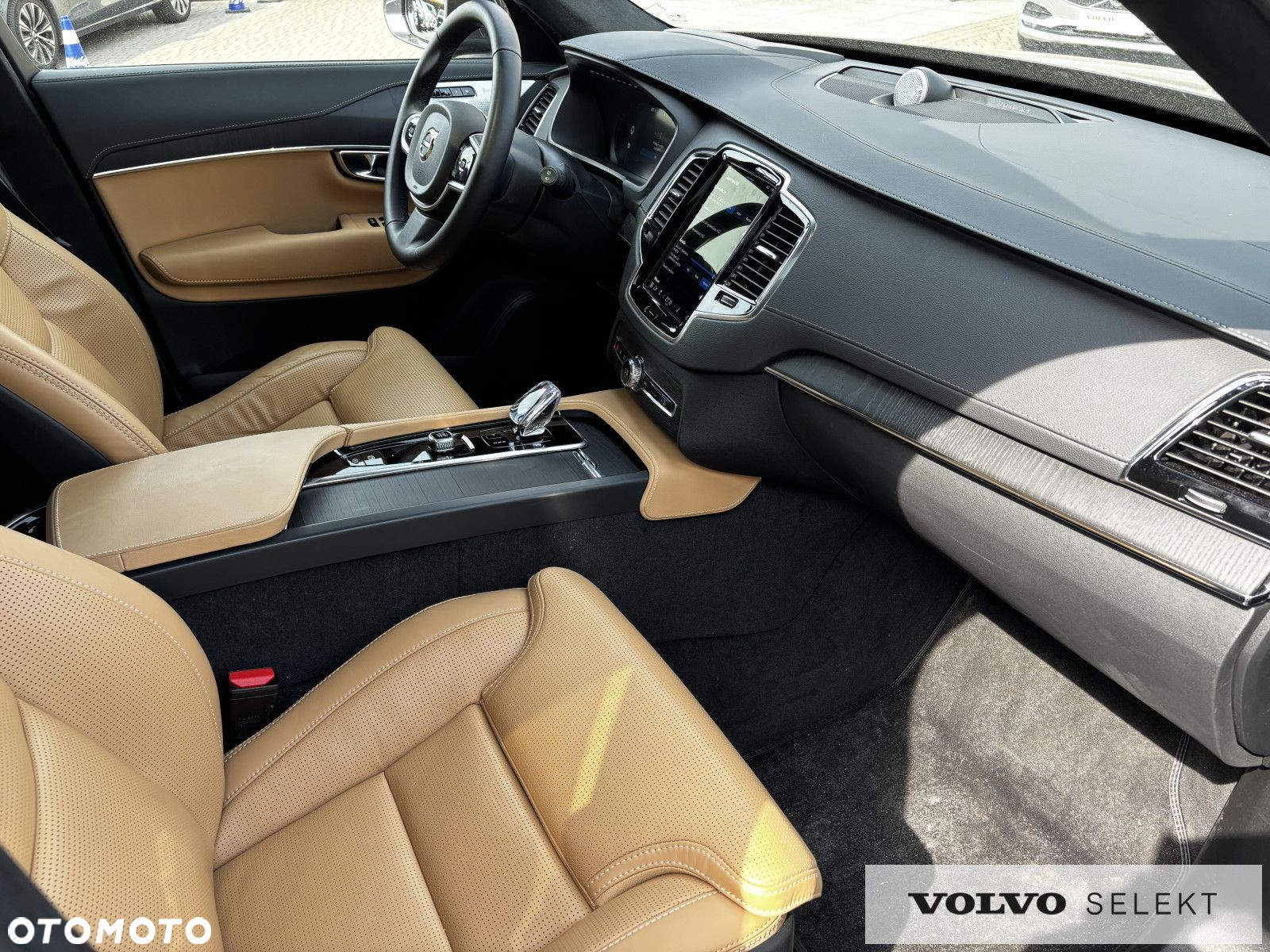Volvo XC 90 - 22