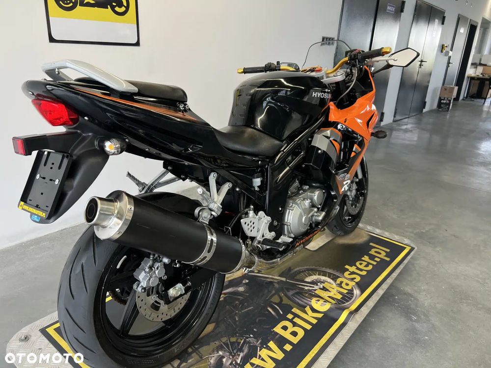 Hyosung GT Comet - 25