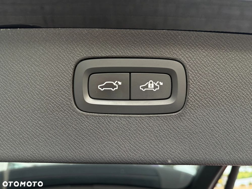 Volvo XC 90 B5 D AWD Inscription 7os - 22