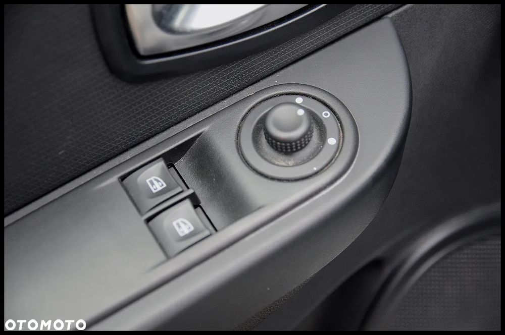 Renault Clio - 6