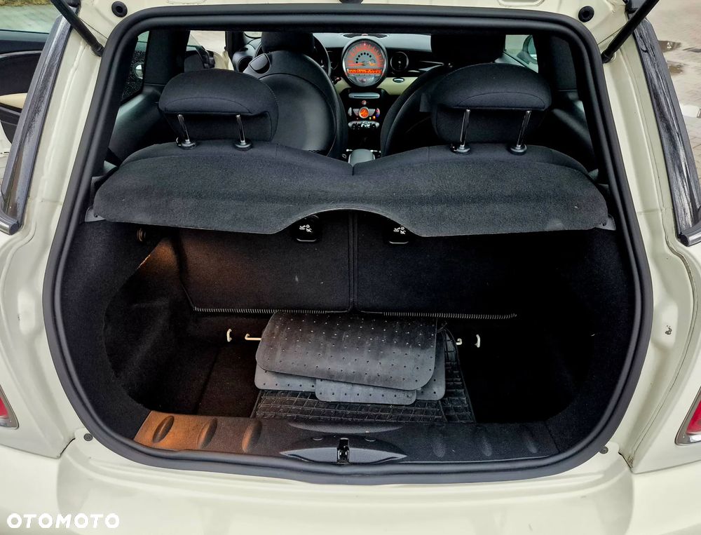 MINI Cooper 50 Camden - 25