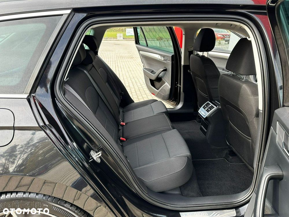 Skoda Superb 2.0 TDI Ambition - 17