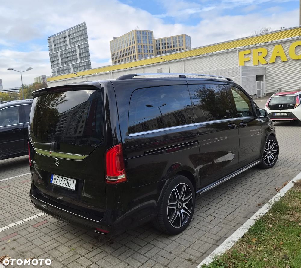 Mercedes-Benz V-Class 2023 photo 4