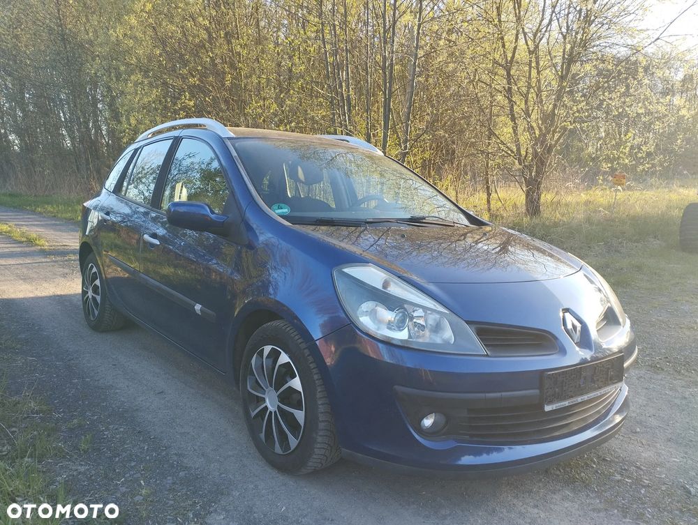 Renault Clio - 1