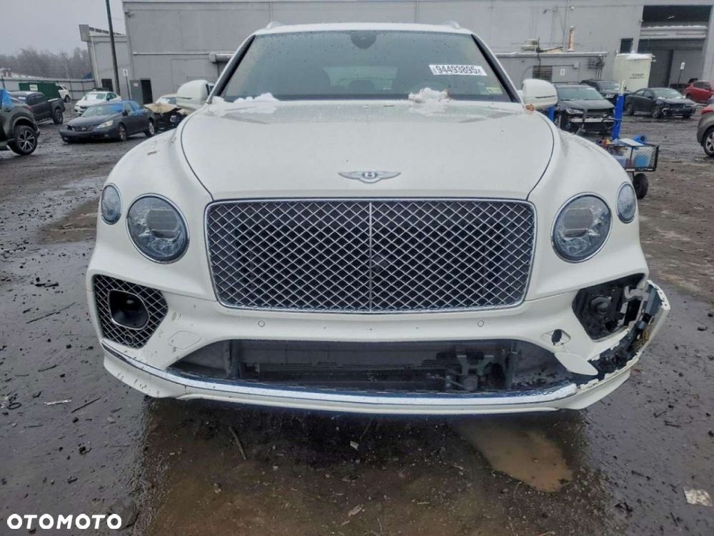Bentley Bentayga - 2