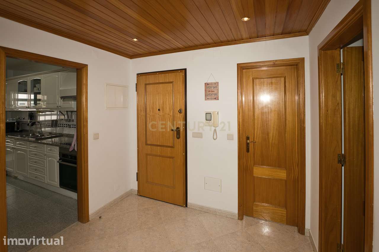 Apartamento T3 com garagem em box e Wallbox | São Domingos de Rana, Ca - Grande imagem: 4/37