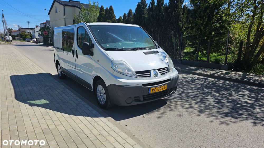 Renault Trafic - 1