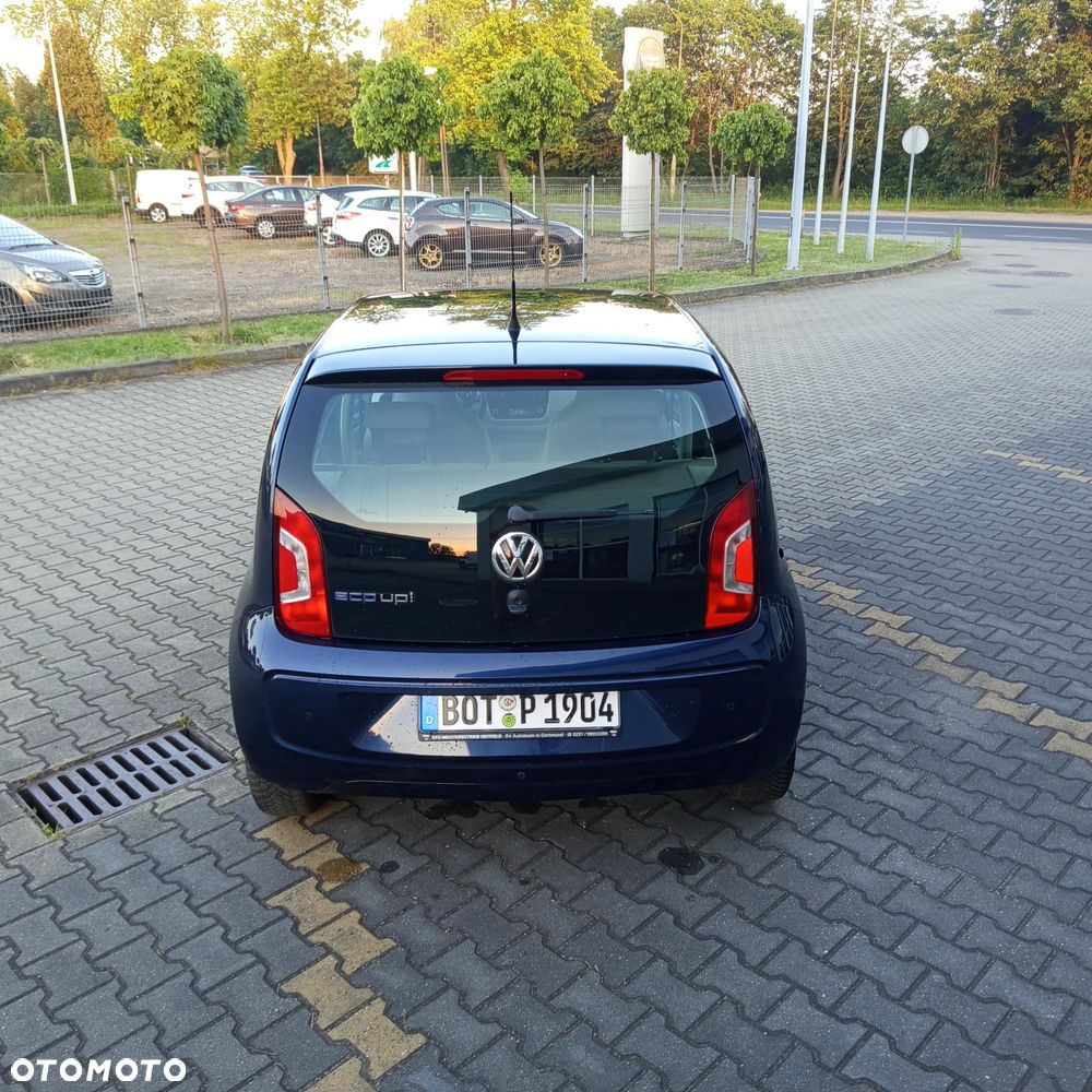 Volkswagen up! EcoFuel BlueMotion Technology cup - 6