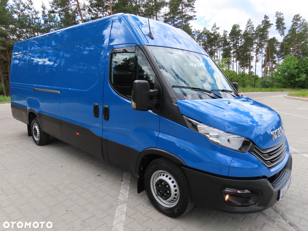 Iveco Daily 35S18 3.0 HPI 180 KM POWER Furgon Blaszak XXL 4.70 CM MAXI LONG Wysokość H2 1900 mm WZMACNIANE ZAWIESZENIE 970 Kg Ładowność HAK 3500 Kg Rozstaw Osi 4100 mm DMC 3500 Kg, WZMACNIANY Stan JAK NOWY OKAZJA DOSTEPNY I GOTOWY - 9