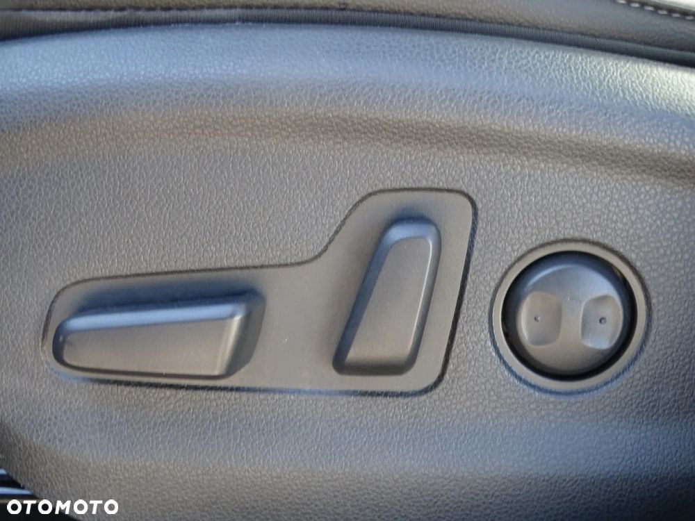 Hyundai Tucson blue 1.6 CRDi 2WD DCT Premium - 22