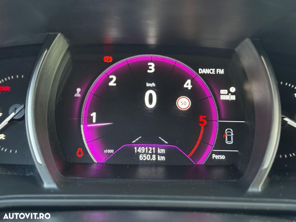 Renault Megane Energy dCi Intens - 8