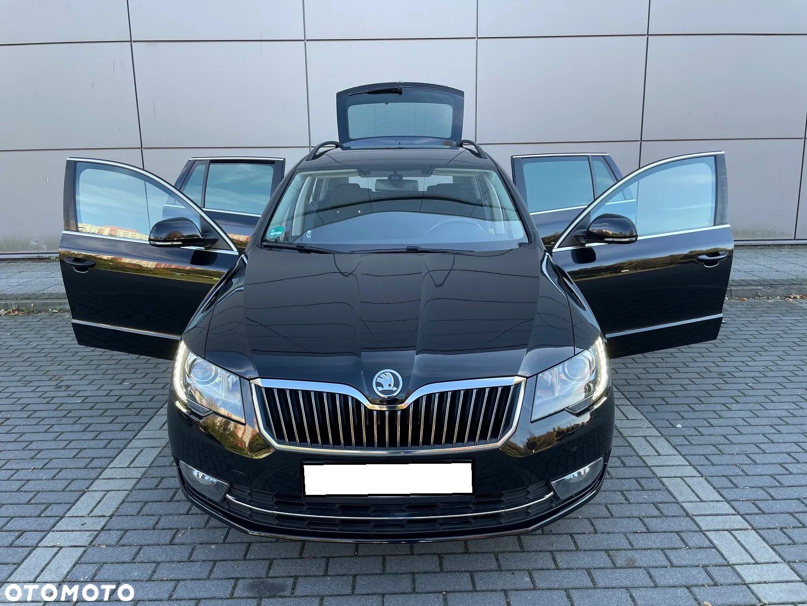 Skoda Superb 2.0 TDI Elegance DSG - 4