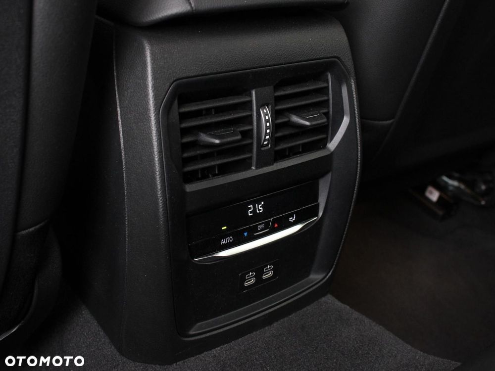 BMW Seria 3 - 17
