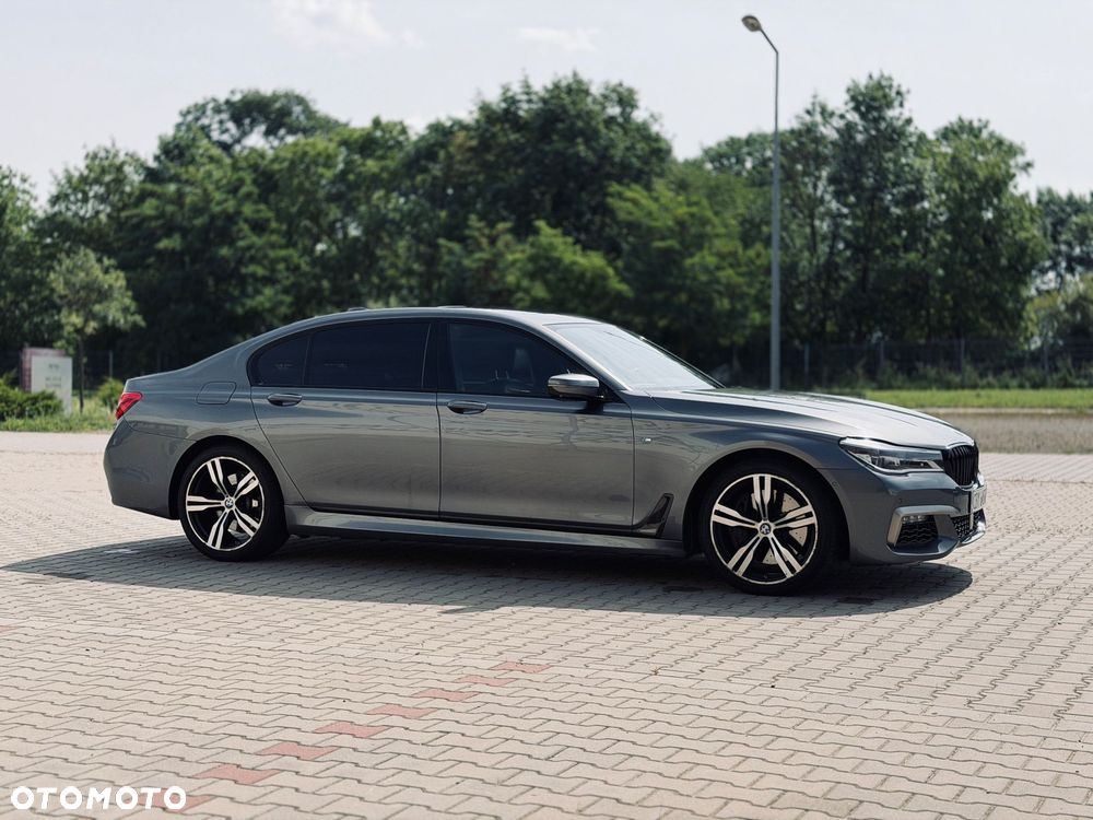 BMW Seria 7 750Li xDrive - 7