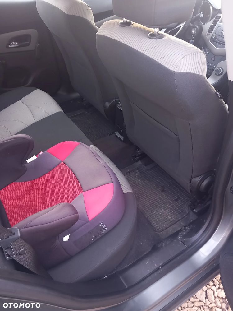 Chevrolet Cruze 1.6 LT - 4