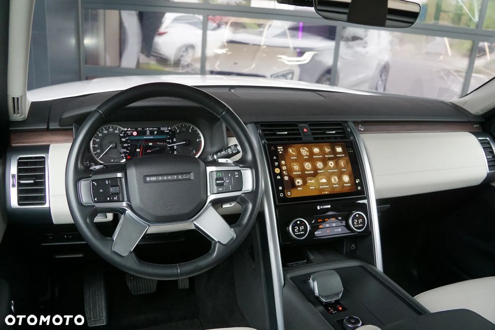 Land Rover Discovery 3.0 D250 mHEV SE - 34