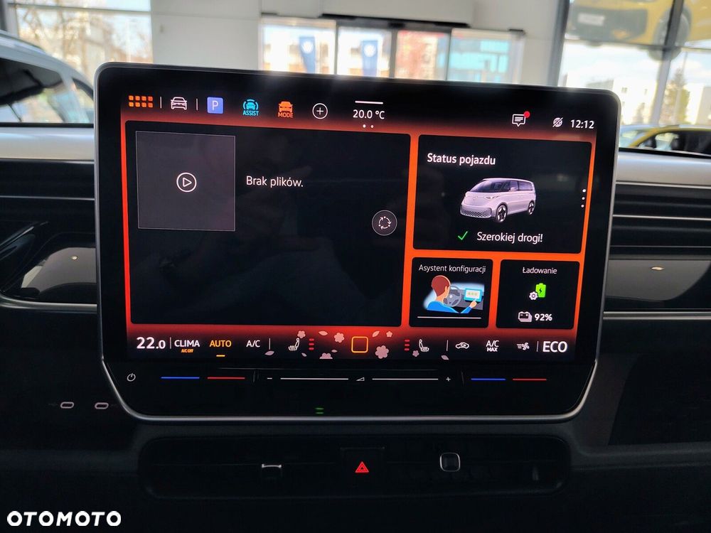 Volkswagen ID. Buzz Pro z długim rozstawem osi silnik: 210 kW (286 KM) 86 kWh / skrzynia biegów: Automatyczna 1 biegowa rozstaw osi: 3239 mm - 24