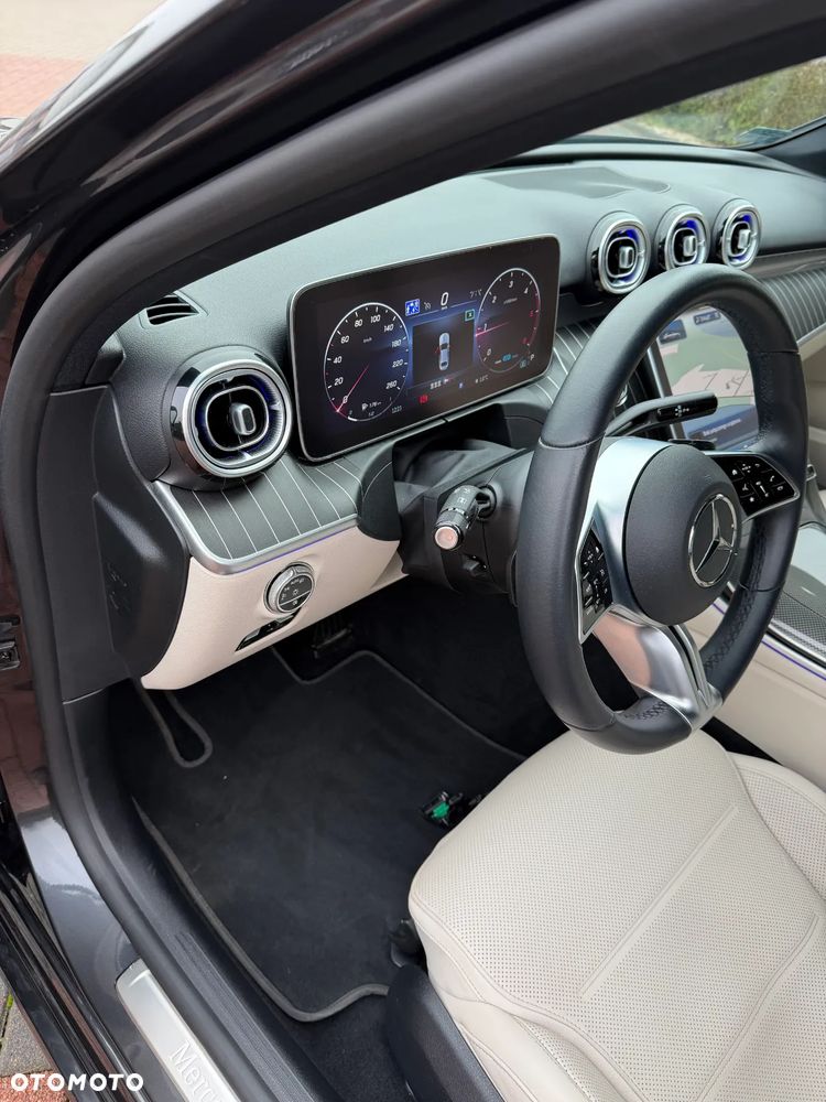 Mercedes-Benz Klasa C 220 d 4MATIC 9G-TRONIC - 17