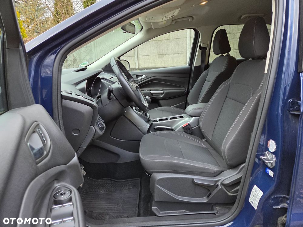 Ford Kuga 1.5 EcoBoost 2x4 Trend - 16