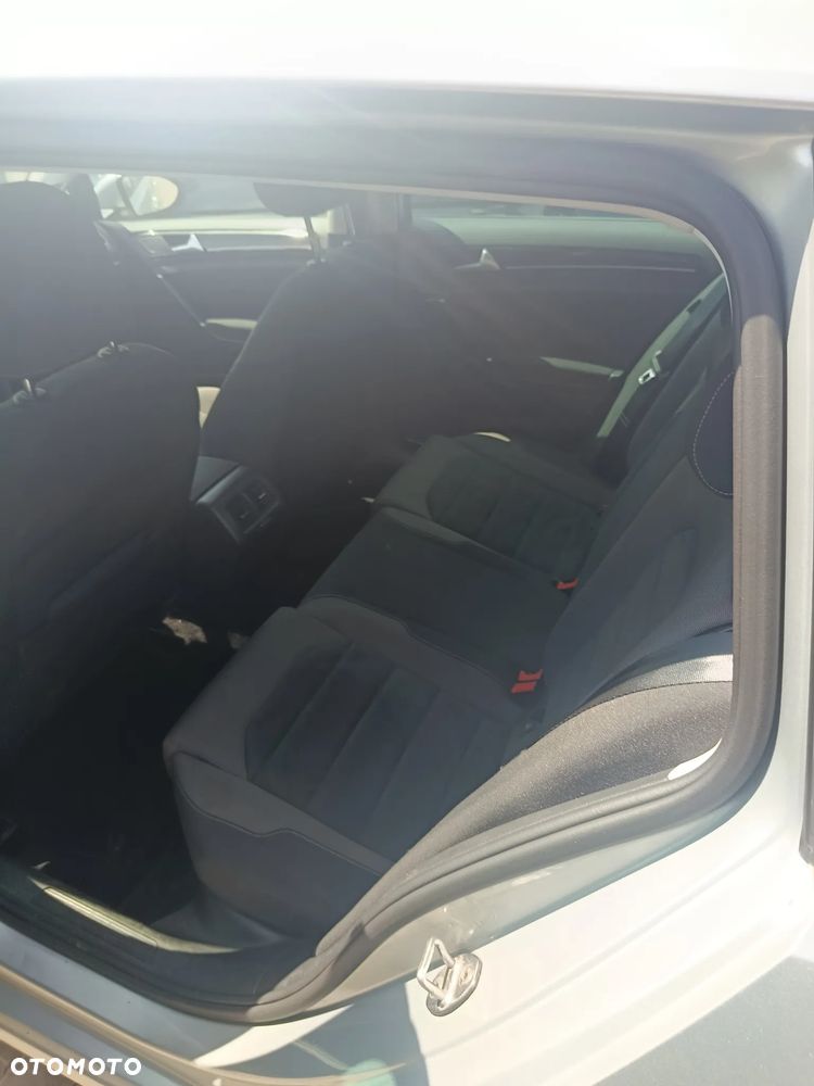 Volkswagen Golf 2.0 TDI BMT Highline - 8