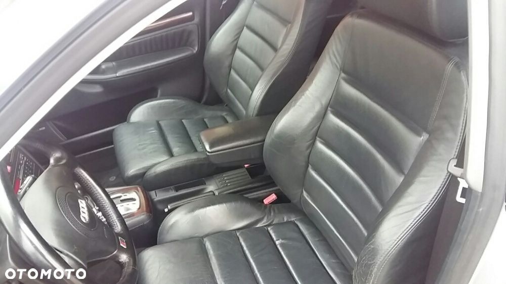 Na części Audi A4 Silnik Skrzynia Maska Zderzak Drzwi Klapa Szyba - 3