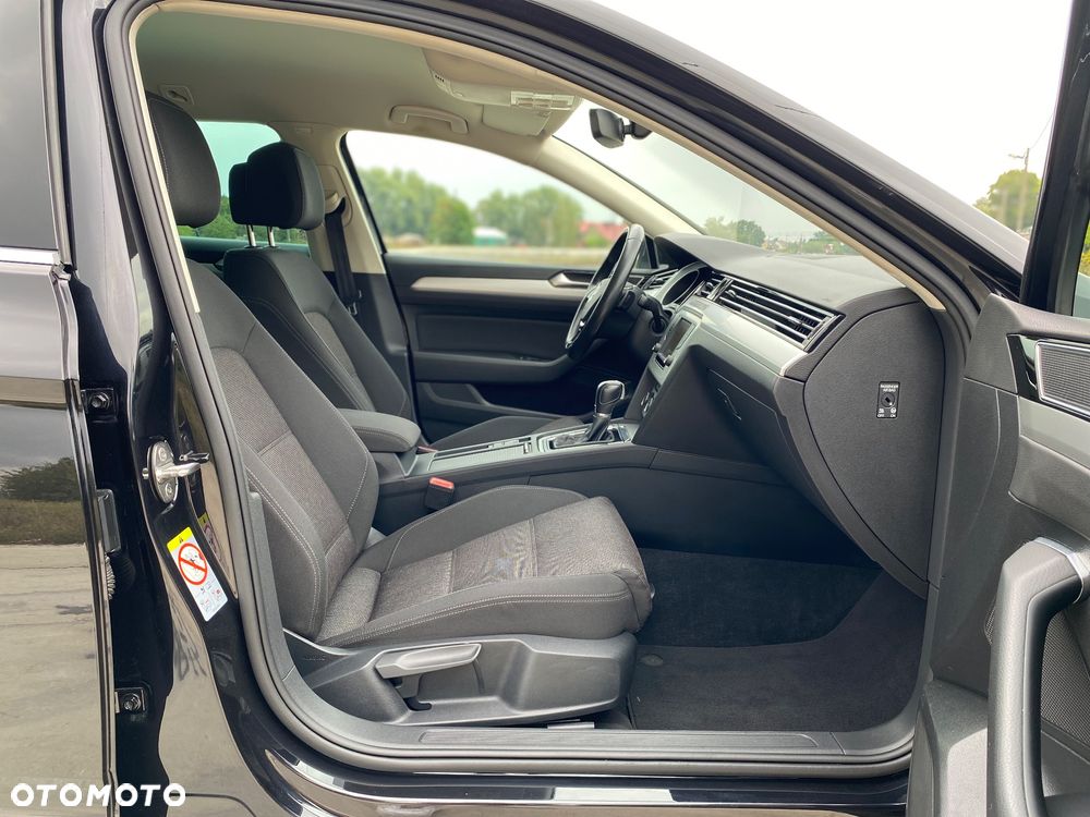 Volkswagen Passat Variant 2.0 TDI DSG (BlueMotion Technology) Highline - 20