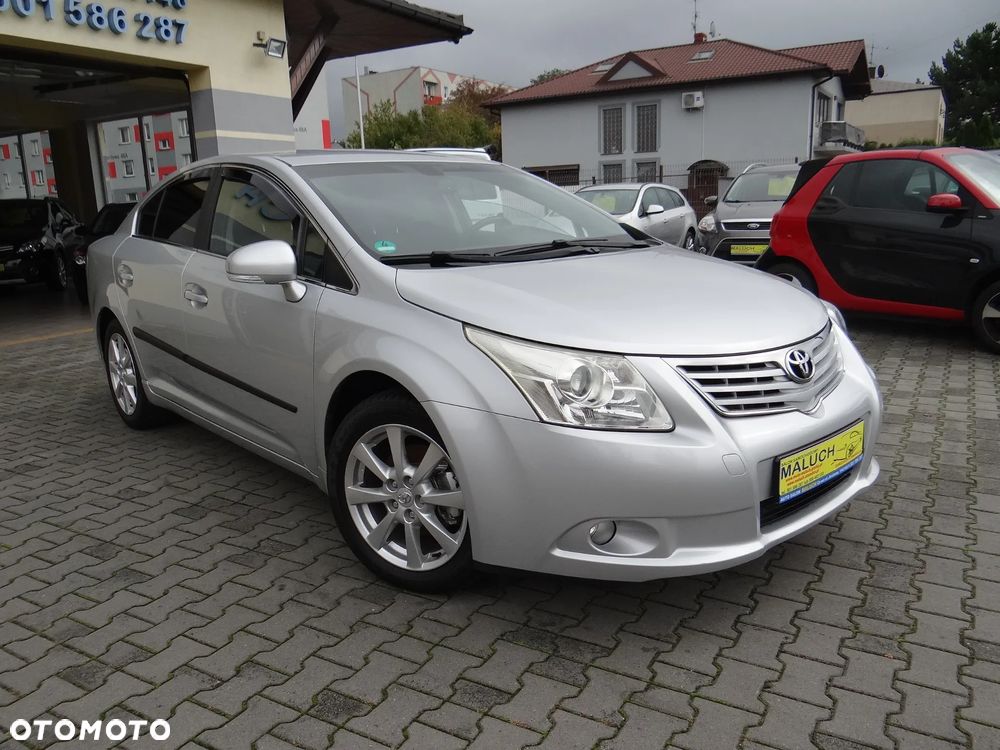 Toyota Avensis 2.0 Sol EU5 MS - 6